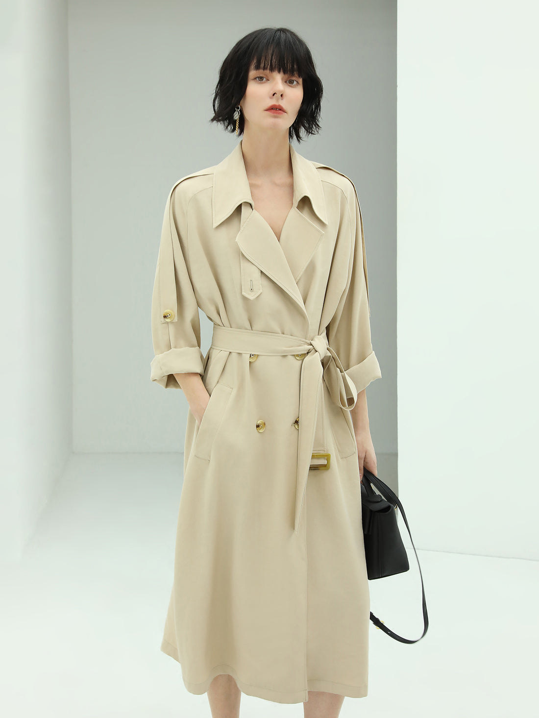 double-breasted-mid-length-military-style-beige-trench-coat_all_beige_2.jpg