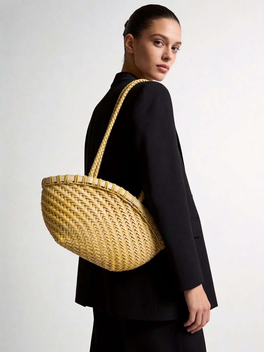 Handwoven Leather Flared Market Basket Tote – Braided Handle Mother-Daughter Bag with Removable Pouch