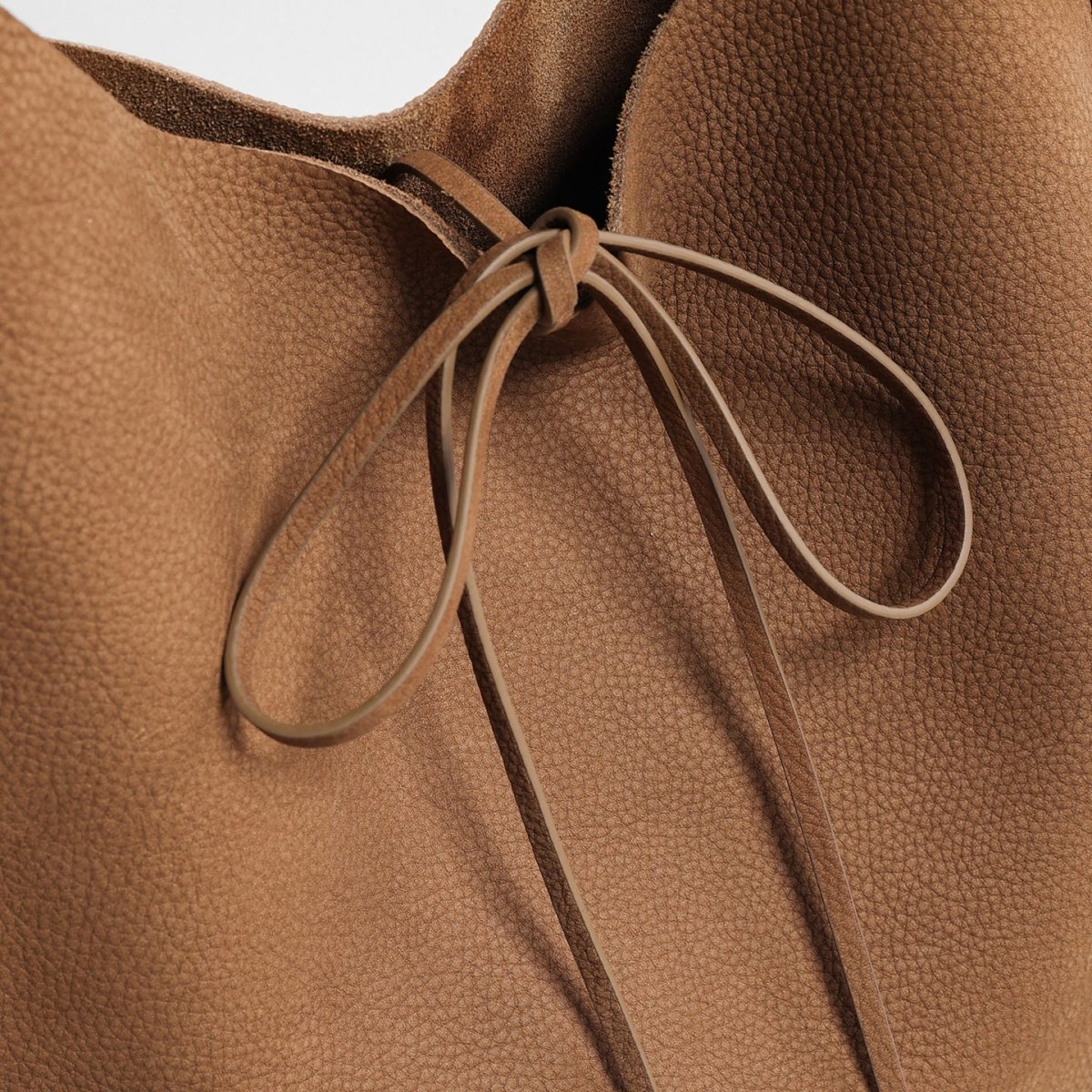 Leather Drawstring Tote Bag – Large Capacity Adjustable Shoulder Bag