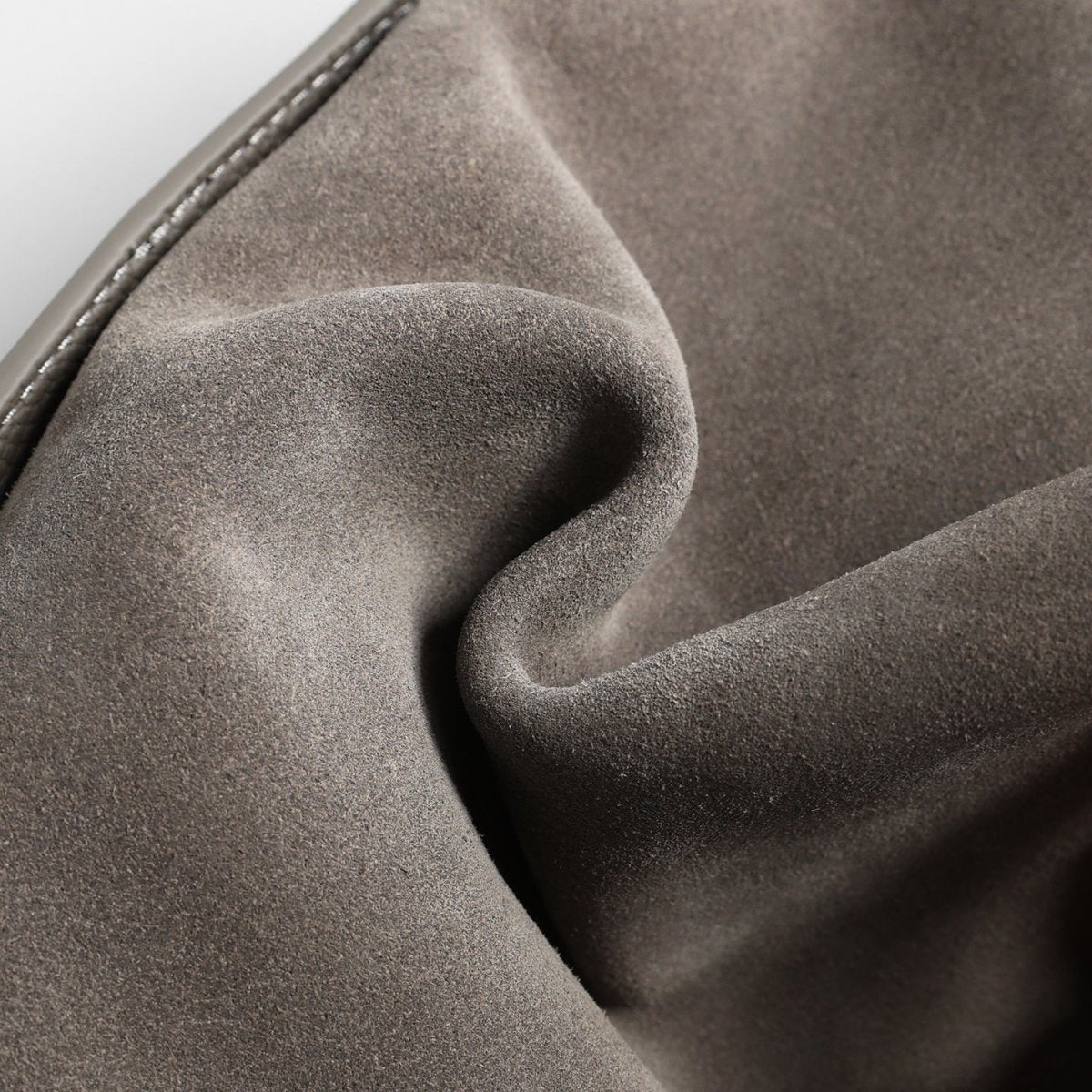 Suede Wave-Top Hobo Bag – Adjustable Underarm & Crossbody Bag