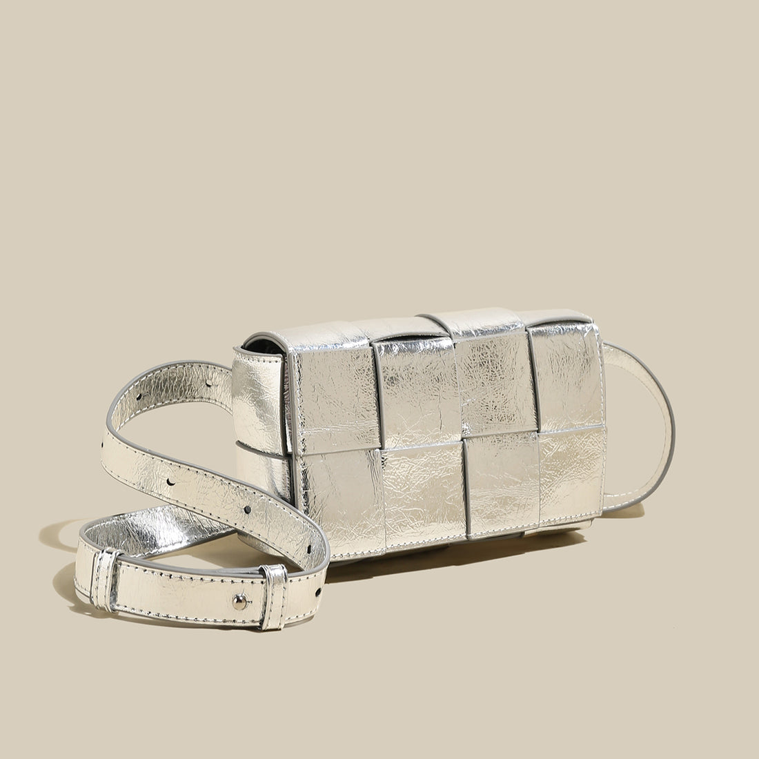 woven-metallic-silver-woven-cassette-shoulder-bag_all_2.jpg