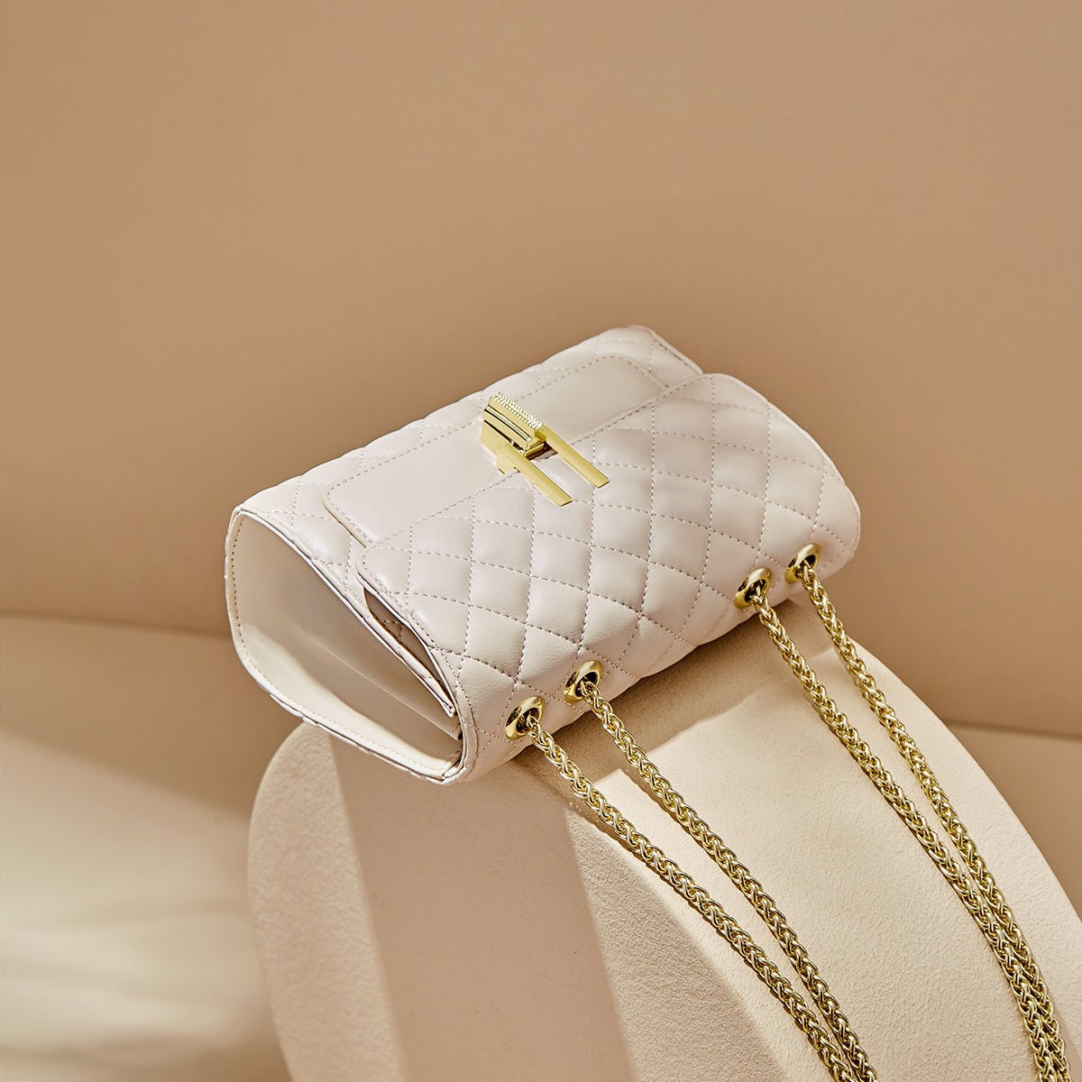 Classic White Quilted Scarlett Shoulder Bag - 0cm