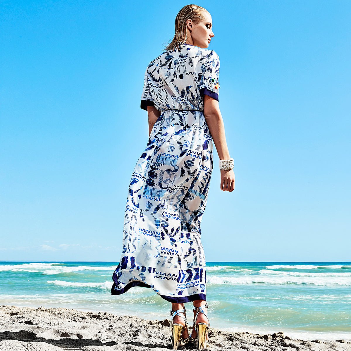 Electro Vibrant Blue Robe 0cm