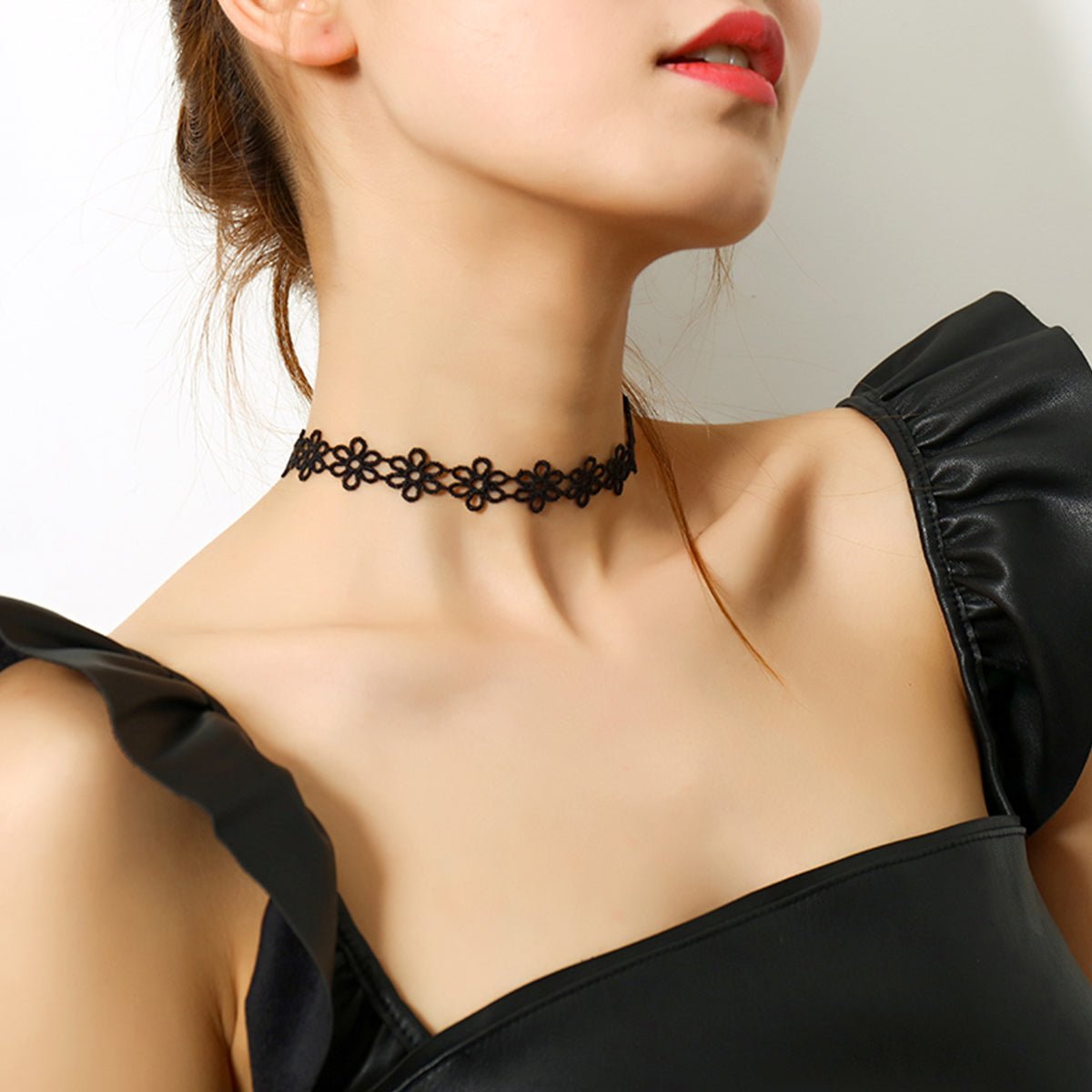 Flower Chain Black Lace Choker 0cm