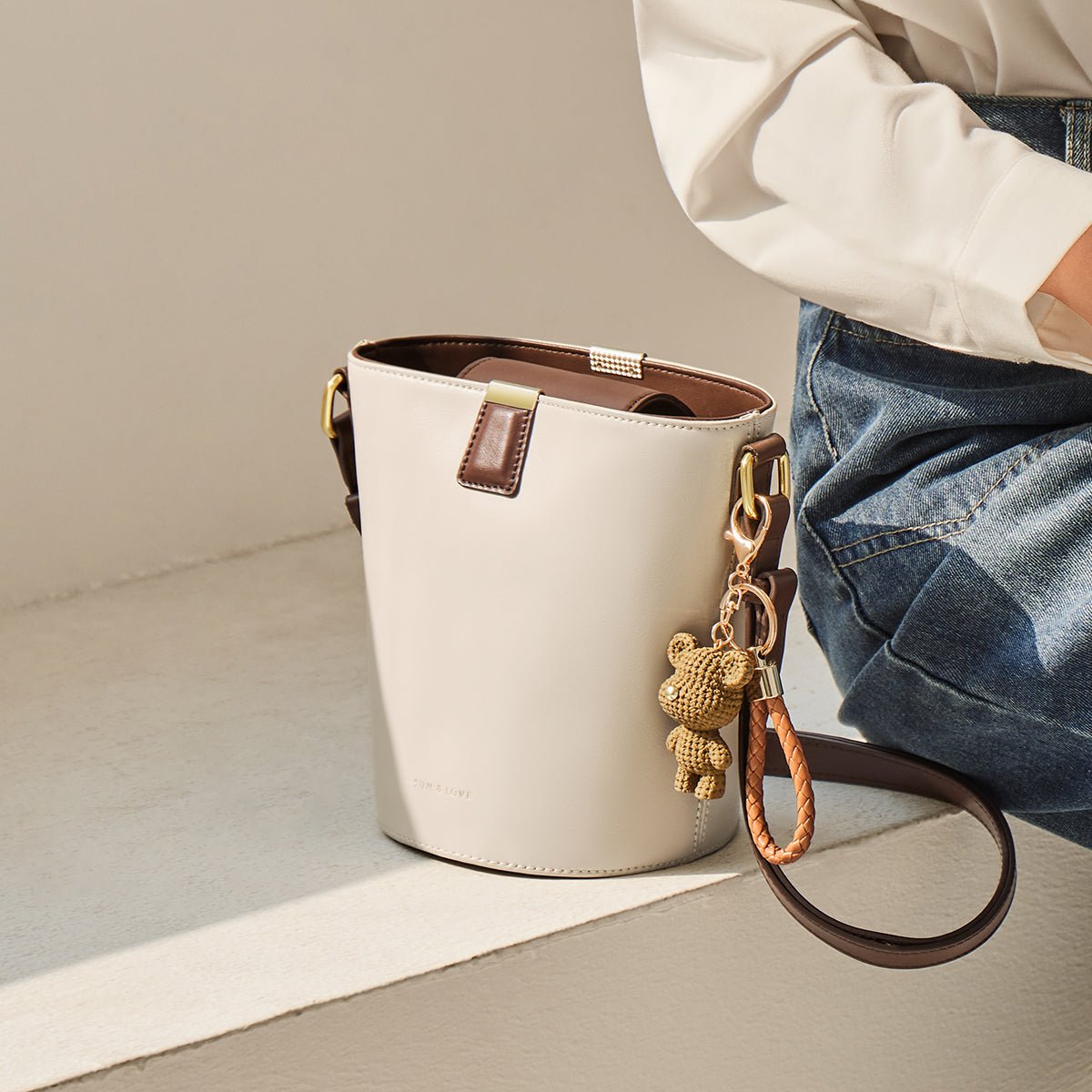 Luxe Ivory Leather Bucket Bag - 0cm