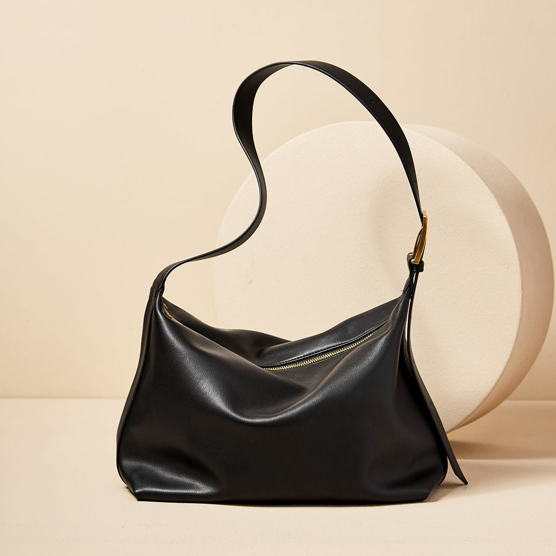 Sleek Black Retro Leather Tote Bag - 0cm