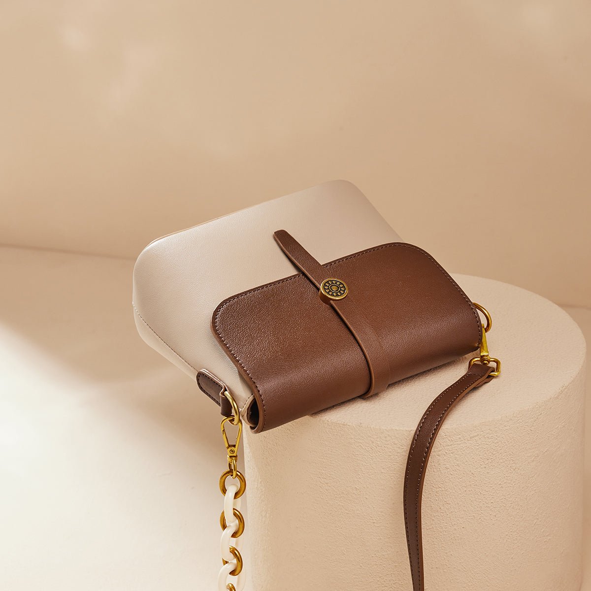 Timeless Beige Leather Shoulder Bag - 0cm
