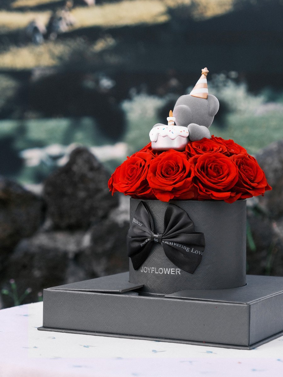 &quot;Wishing You a Happy Birthday&quot; Eternal Roses Teddy Bear Vase - 0cm