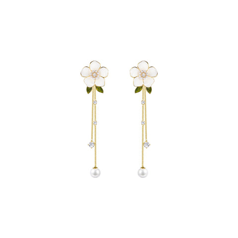 Wander Camellia Tassel Gold Earrings