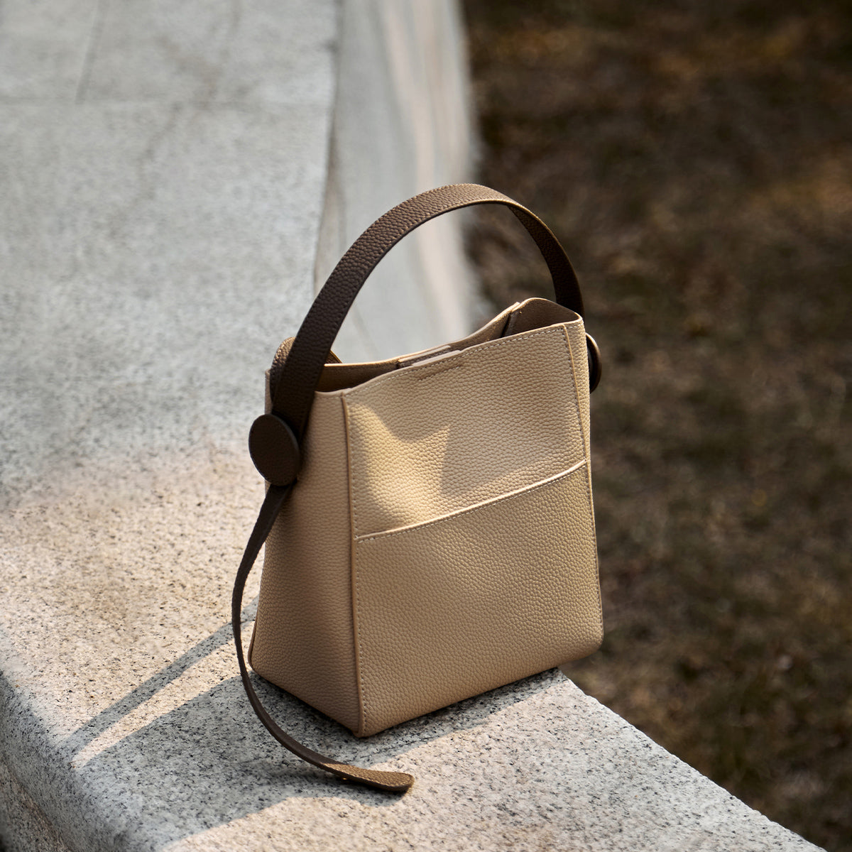 Alexa Minimalist Leather Bucket Crossbody Bag