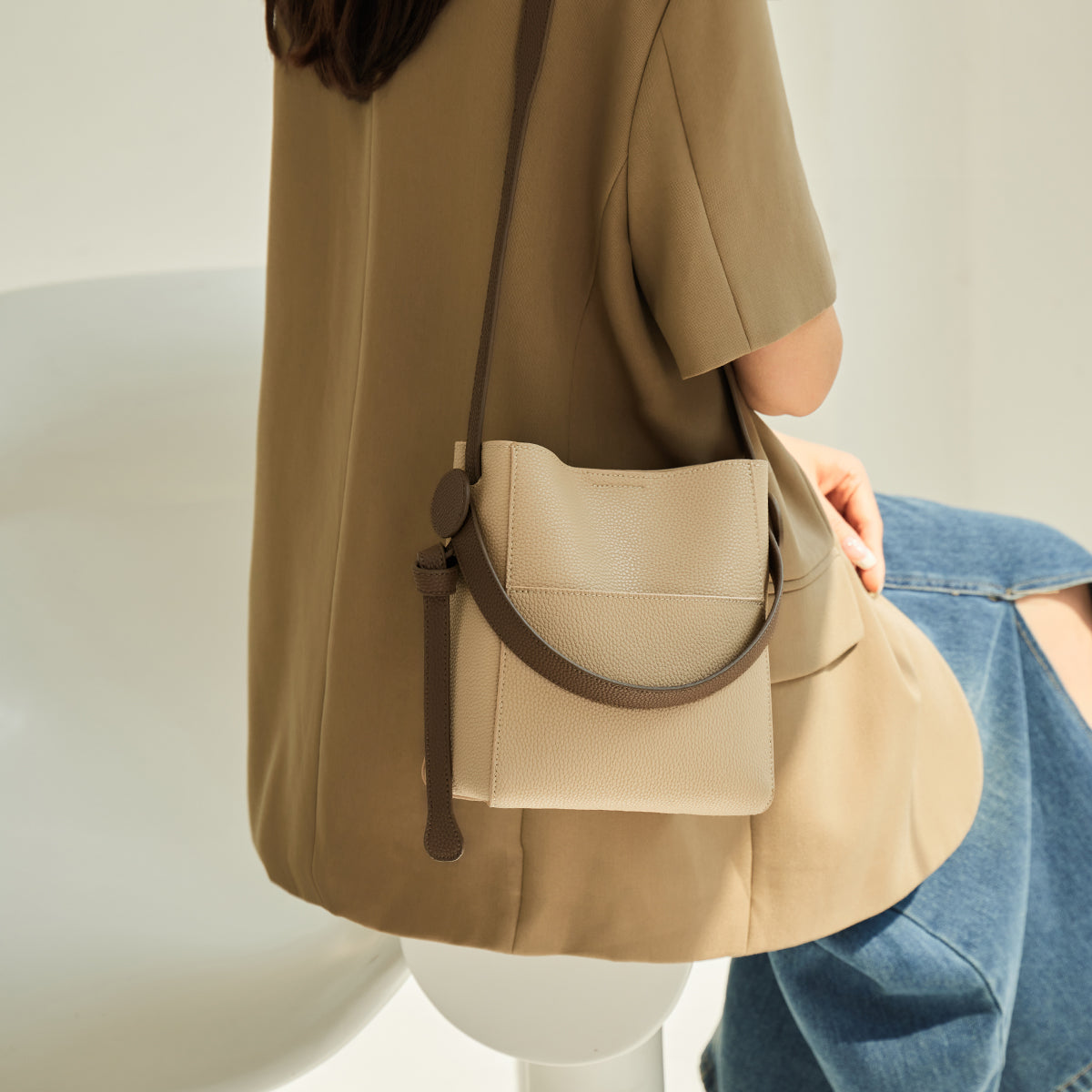Alexa Minimalist Leather Bucket Crossbody Bag