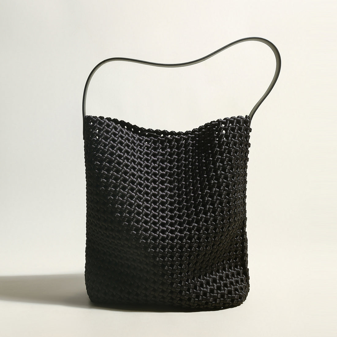 avant-garde-black-woven-tote-bag_all_black_1.jpg