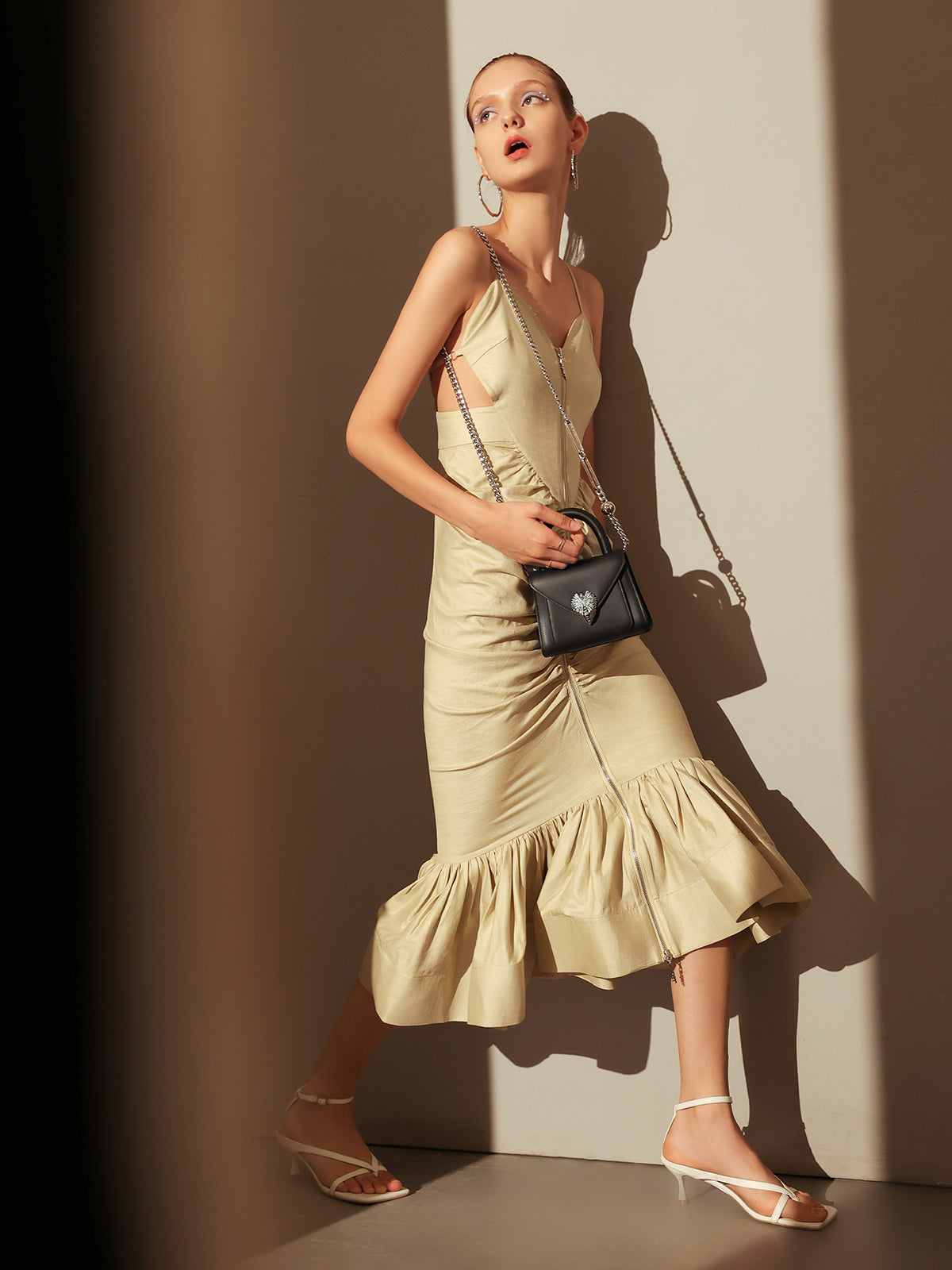 avant garde silver chain strap leather satchel all black 4