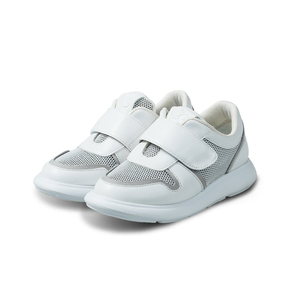 avery - extra - lightweight - kids - sneakers_all_white_2.jpg