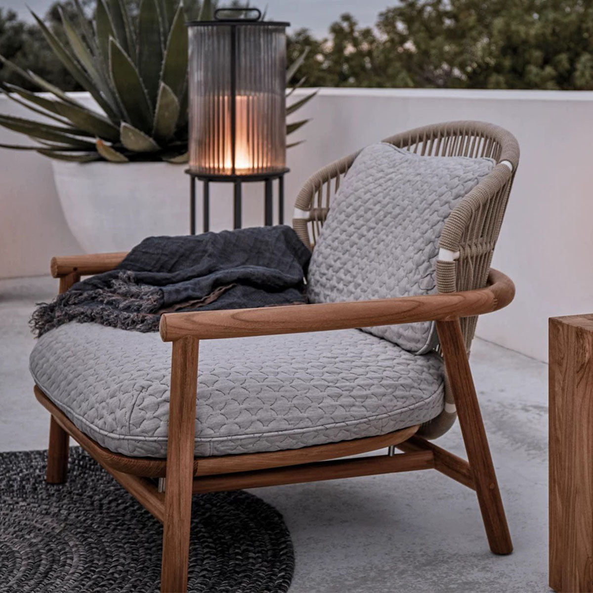 billy low back lounge chair single grey 1