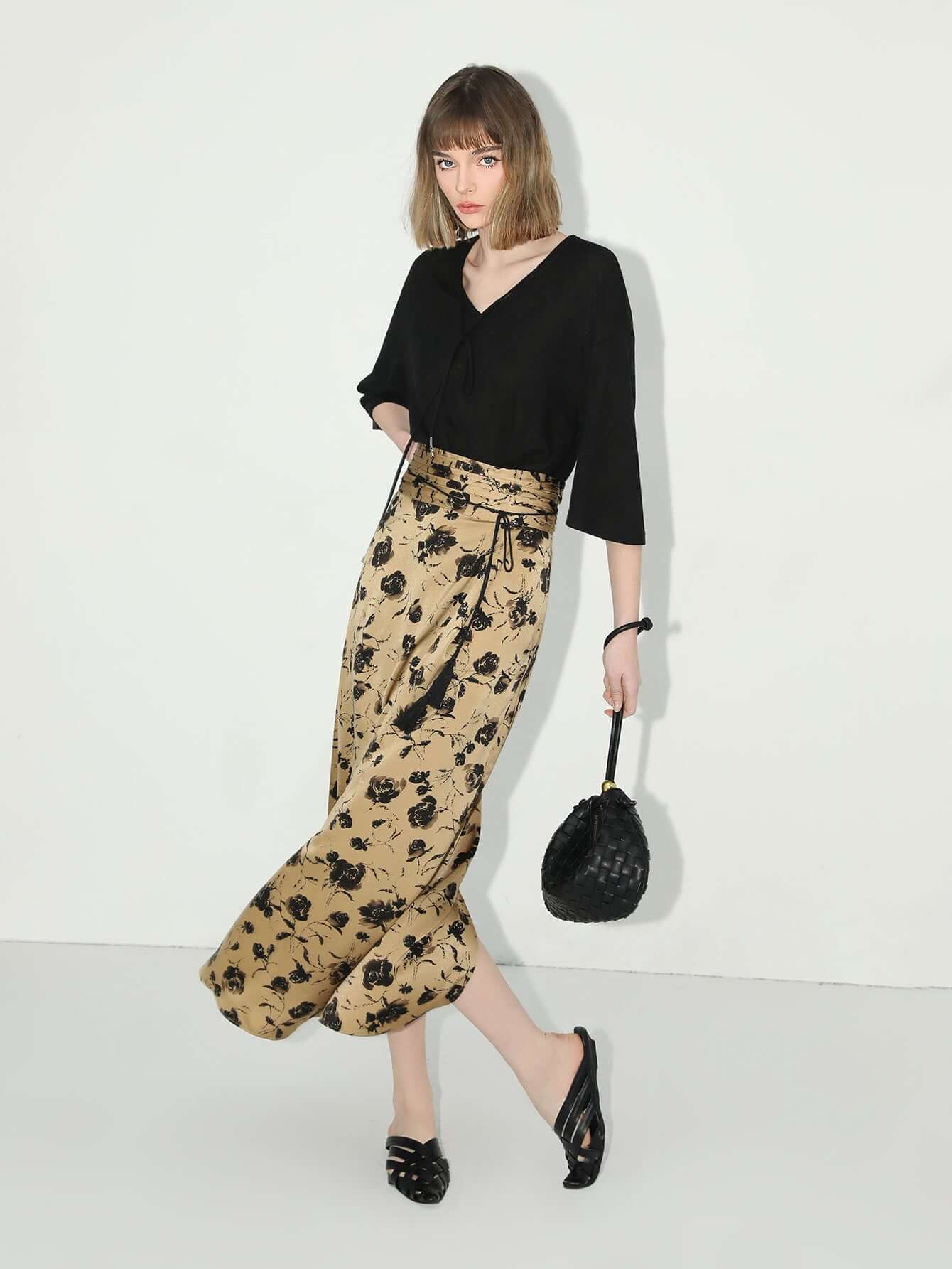 black tie up knitted top with quarter sleeves all black 1