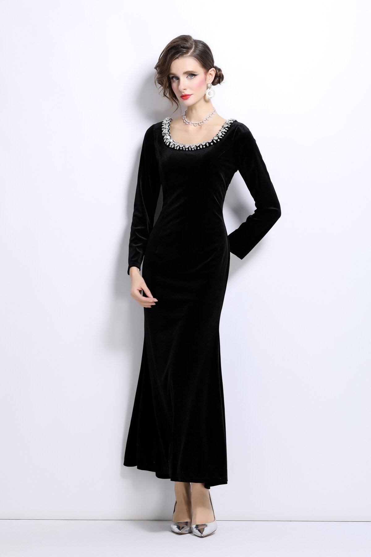 black velvet vintage fishtail dress all black 2