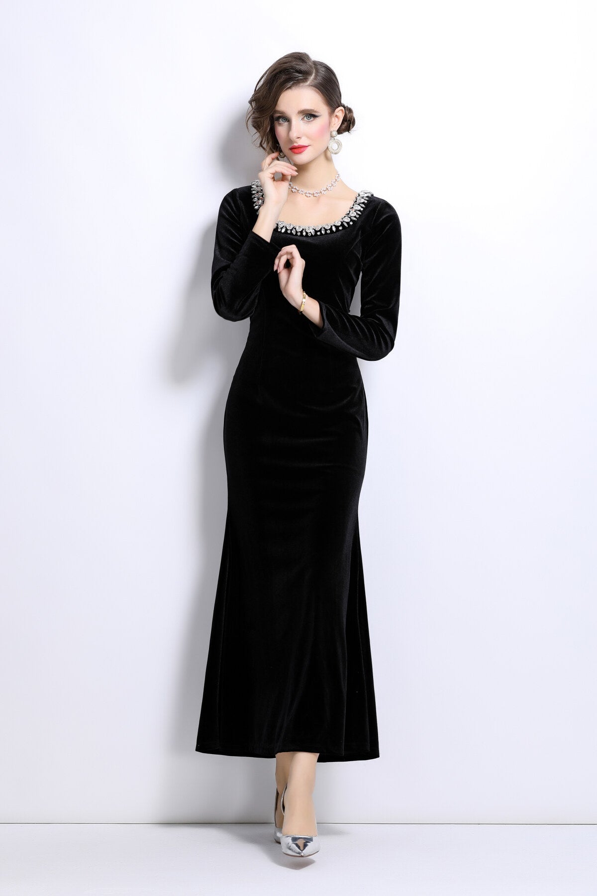 black velvet vintage fishtail dress all black 3