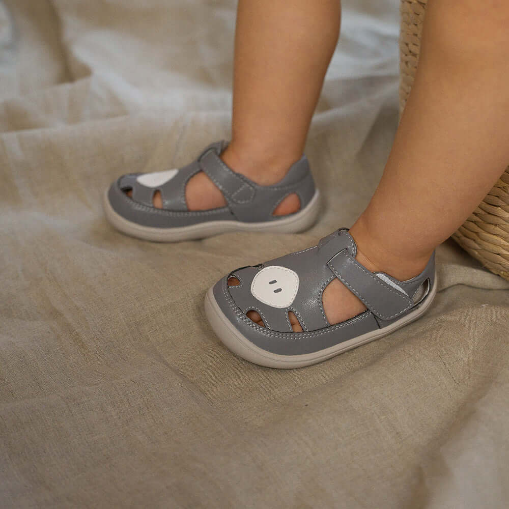 breathable non slip soft sole unisex walking shoes all grey 6