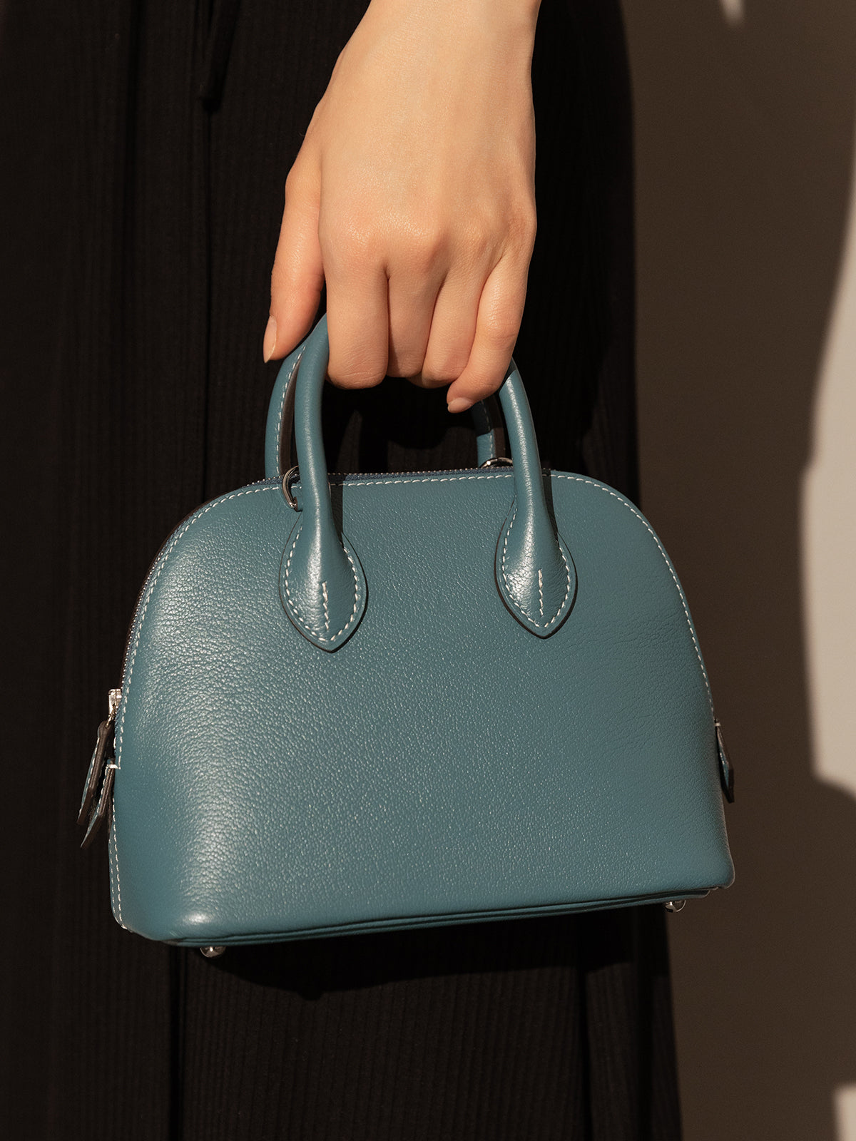 brooklyn lady top handle bag cyan 1