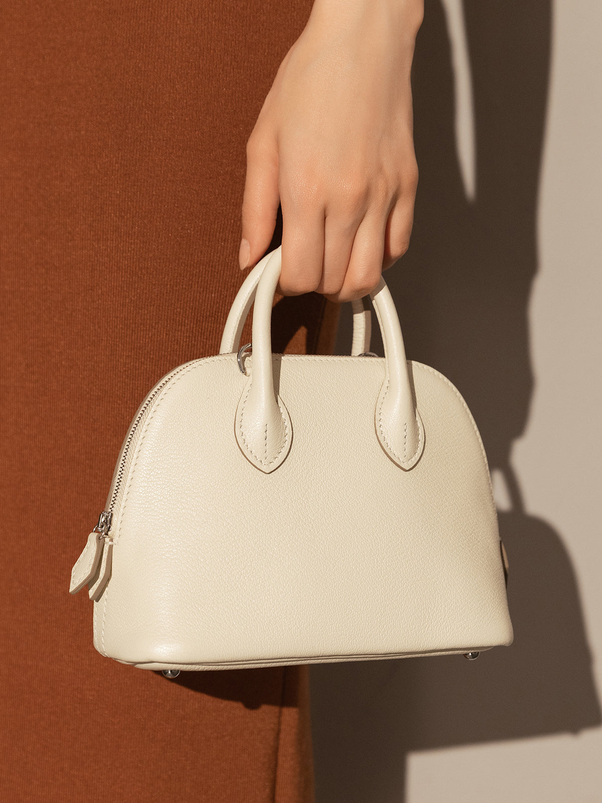 brooklyn lady top handle bag white 1