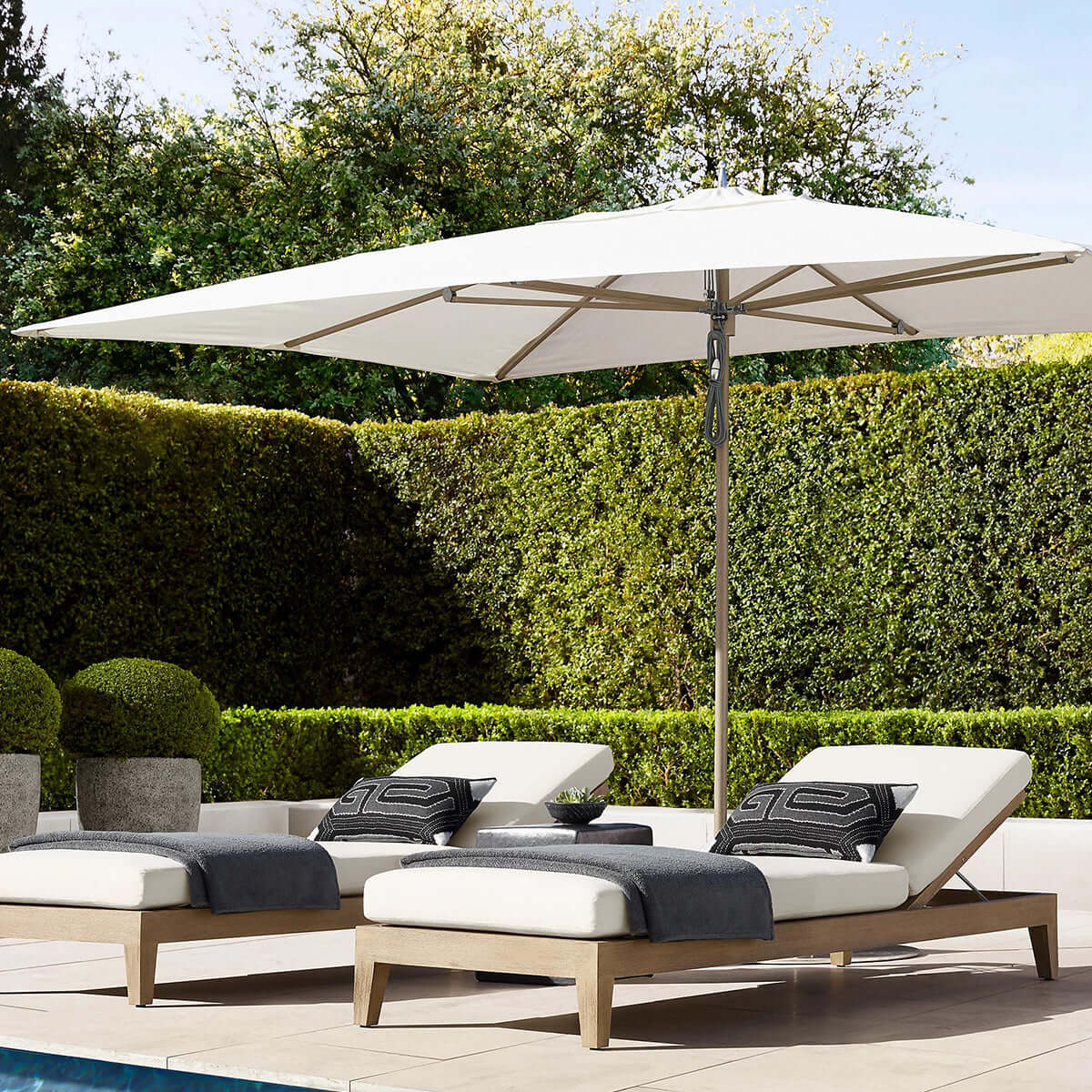 bruce sun lounger mocha 2