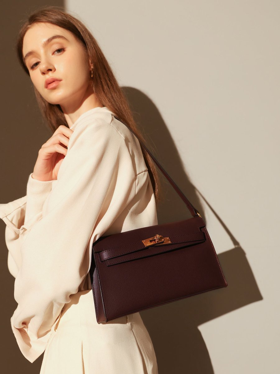 Camille Palm-Grain Calfskin Shoulder Bag – Structured Minimalist Handbag with Gold Twist-Lock Closure