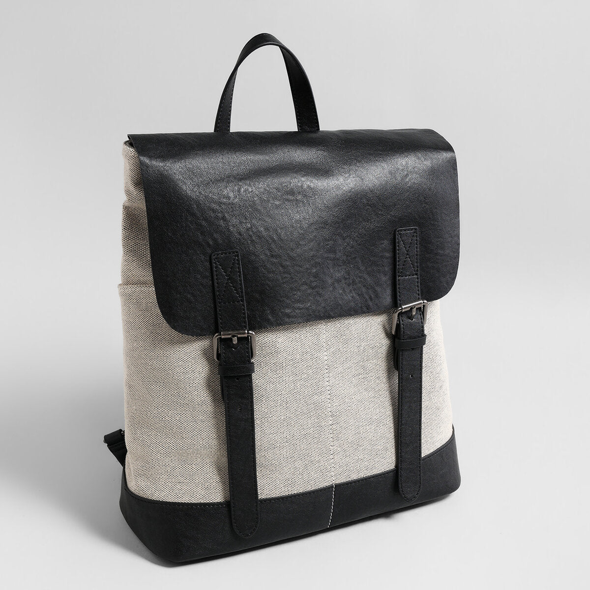 Canvas & Leather Flap Backpack – Structured Large-Capacity Daypack with Buckle Straps