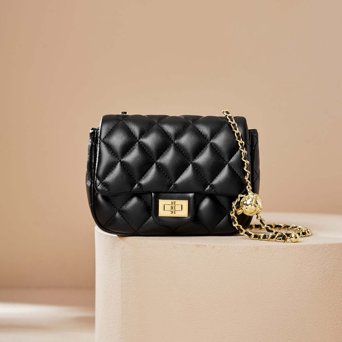 chic black diamond quilted chain leather bag all 2
