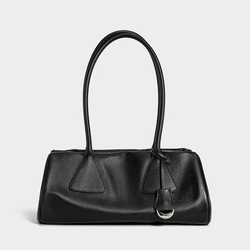 classic baguette leather shoulder bag black 1