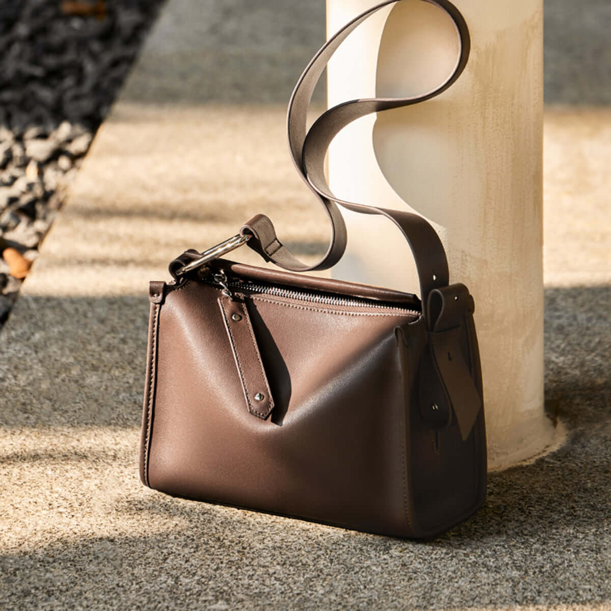 classic grace shoulder bag coffee 3