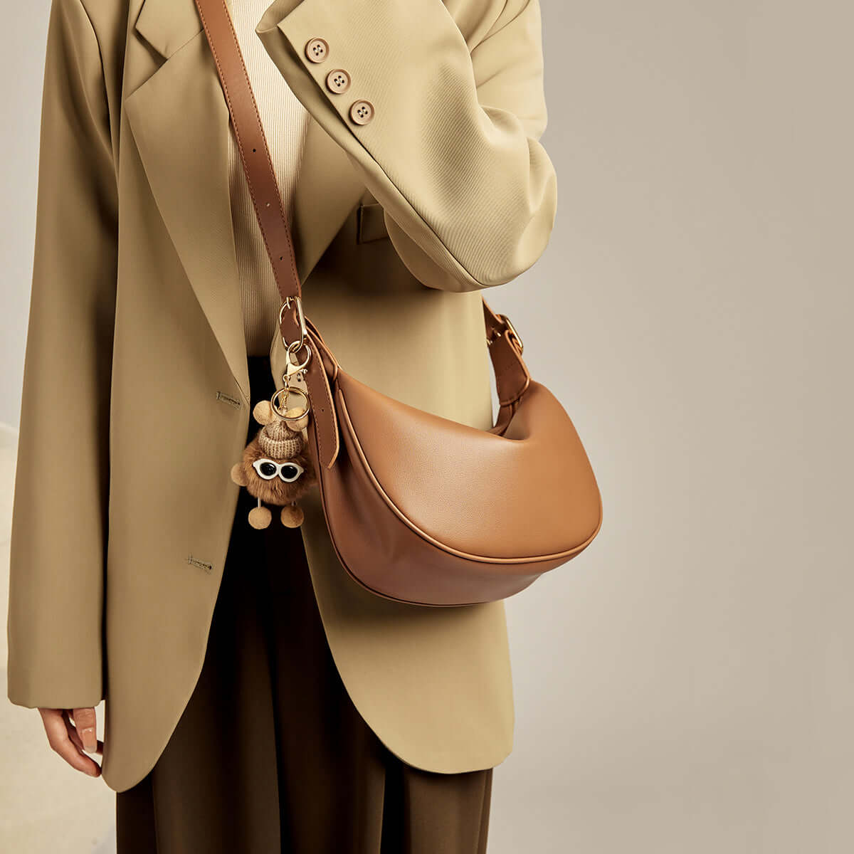classic-isabella-crossbody-shoulder-bag_brown_5.jpg