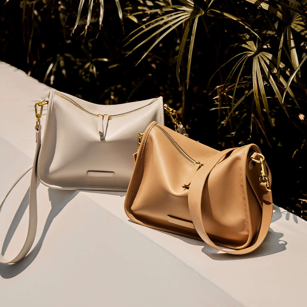 classic julie leather shoulder bag [beige brown] 2