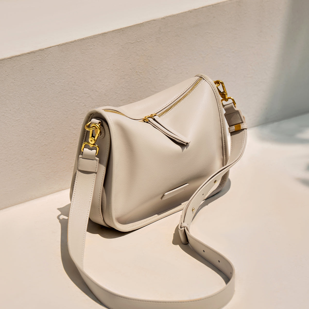 Classic Julie Leather Slouch Shoulder Bag
