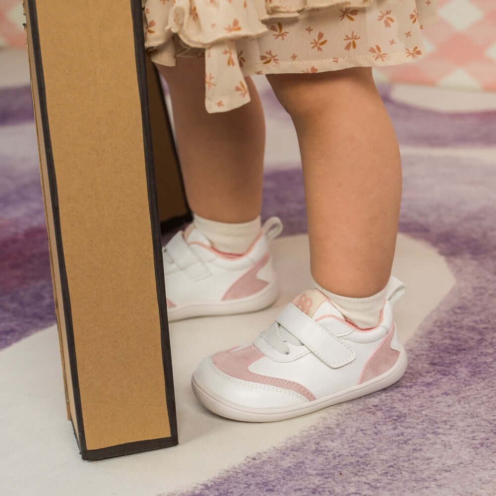 classic-soft-sole-non-slip-pre-walker-baby-sneakers_all_pink_6.jpg