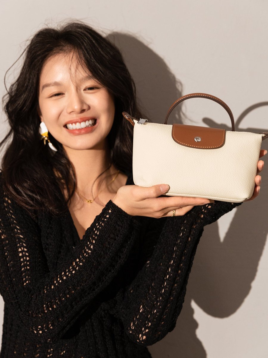 Classic Waterproof Pouch Top Handle Bag – Pebbled Leather Mini Tote with Contrasting Trim & Convertible Strap
