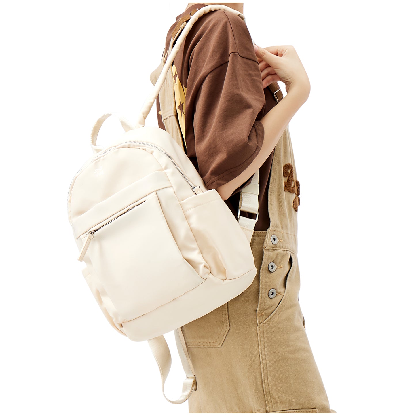 classical-city-performance-backpack_white_5.jpg