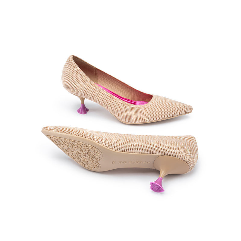 Classy Madam Pointed Toe Kitten Heels – Sculptural Wine Glass Knit Pumps