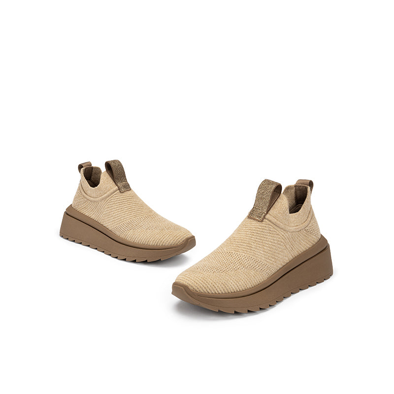 comfortable-slip-on-lightweight-walking-shoes_all_sand_5.jpg