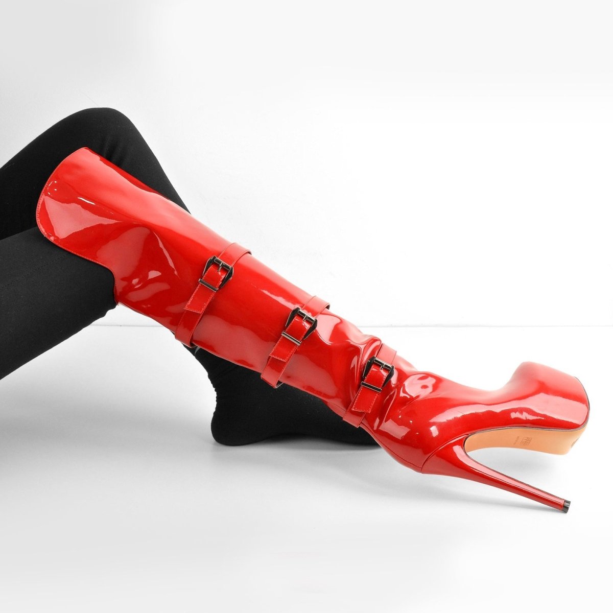 commando - leather - platform - pointed - toe - knee - high - boots_all_red_5.jpg