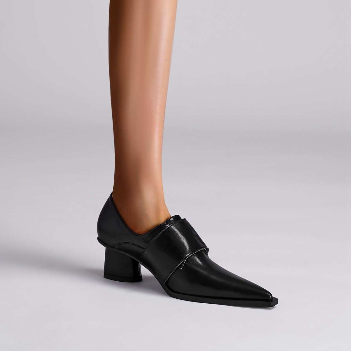 corporate - pointed - toe - leather - loafers_all_black_8.jpg