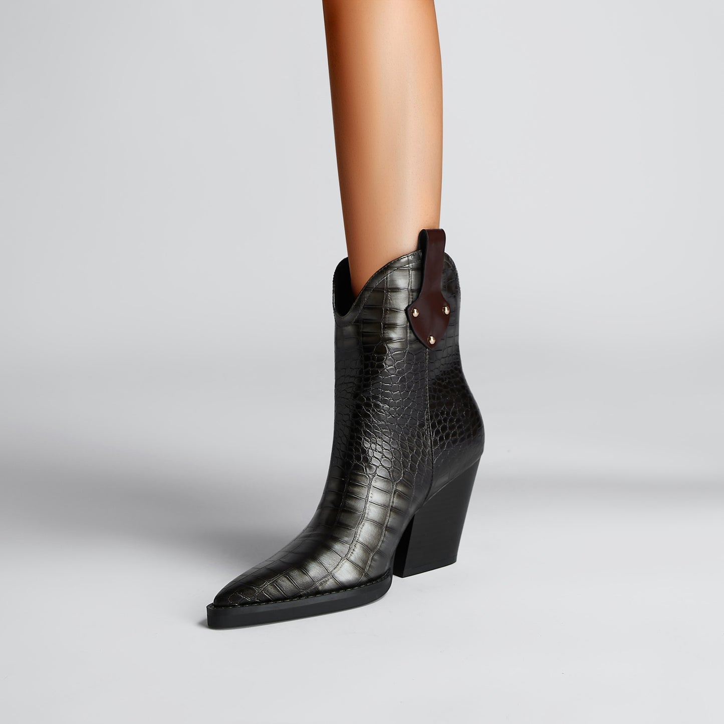 crocodile-embossed-pointed-toe-country-boots_all_black_9.jpg
