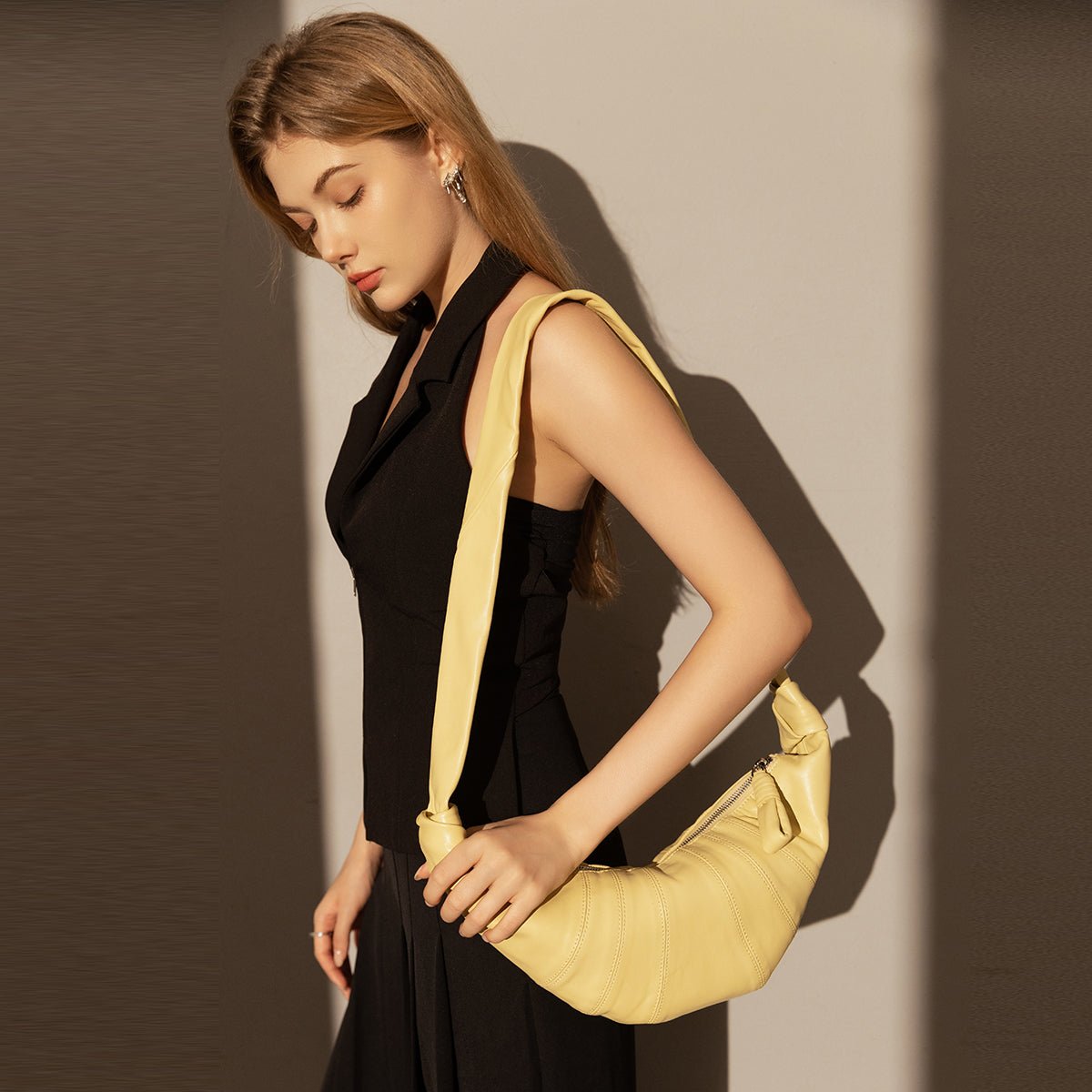 Croissant Chic Shoulder Bag – Sculptural Pleated Goatskin Leather Crescent Bag with Knotted Strap Detail