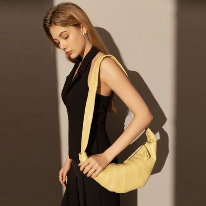 croissant-chic-shoulder-bag_yellow_3.jpg