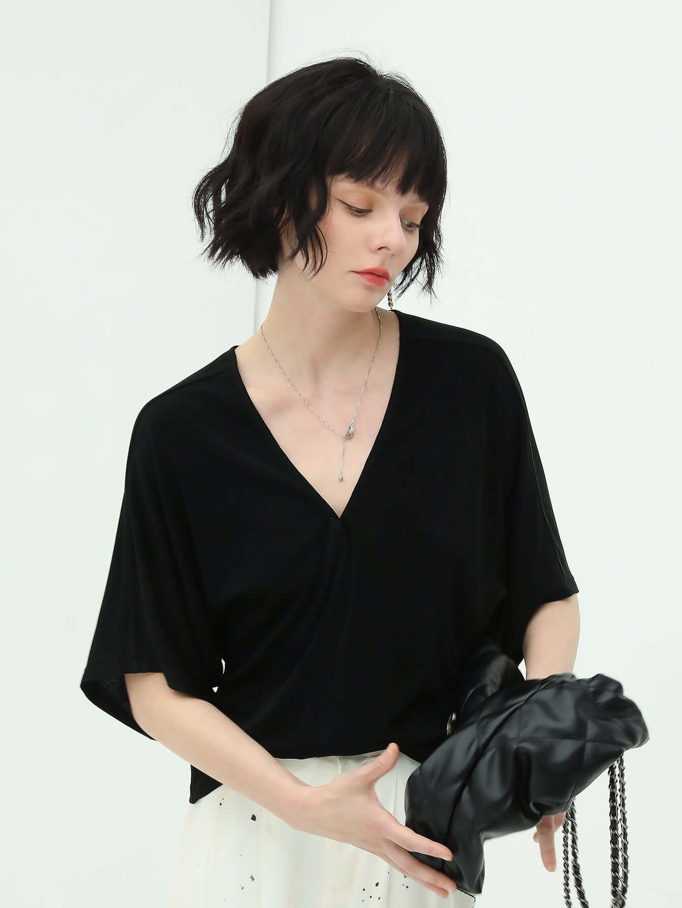deep v neck black knit top all black 2