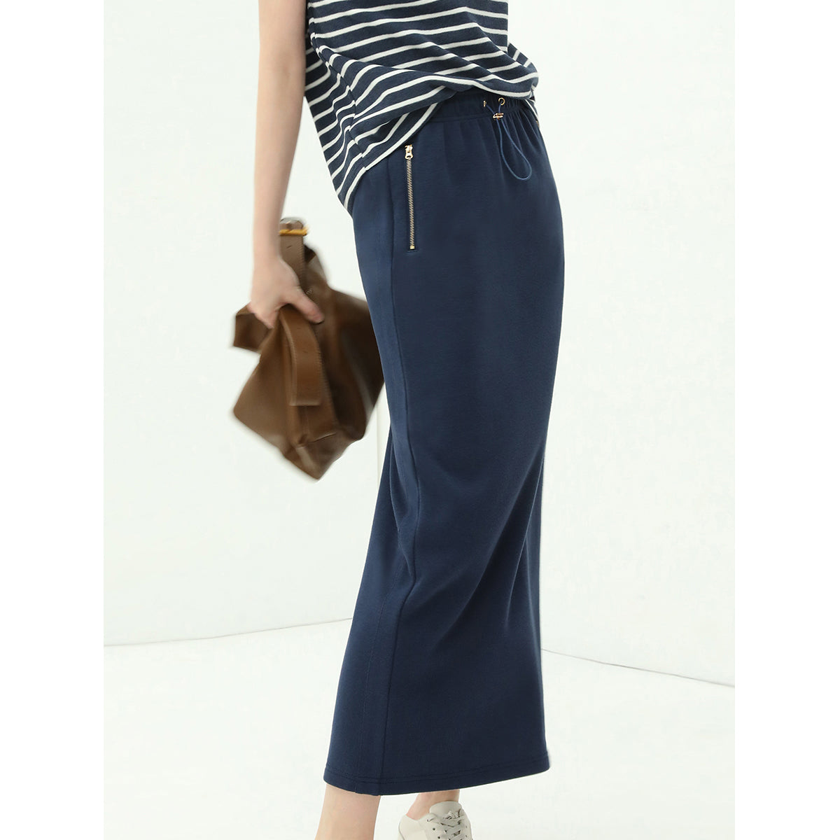 Elastic Drawcord Back Slit Navy Skirt
