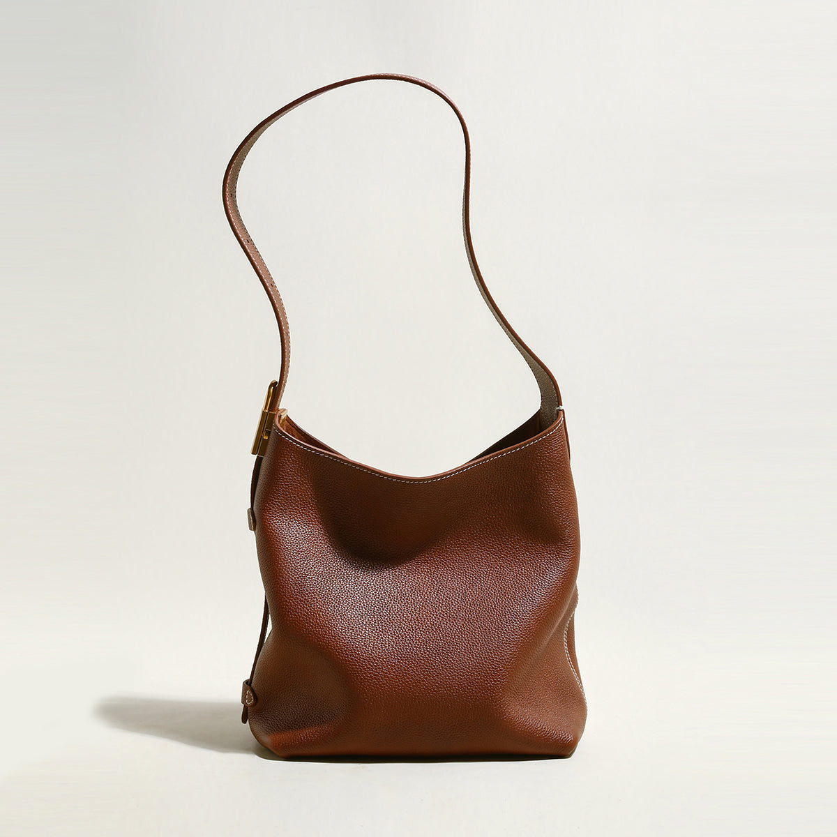 essential leather bucket bag all brown 1