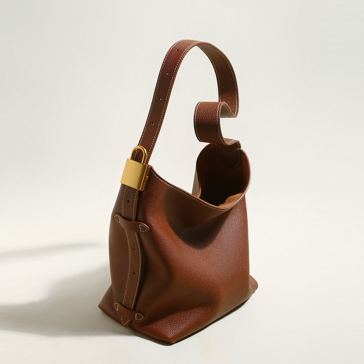 essential leather bucket bag all brown 2
