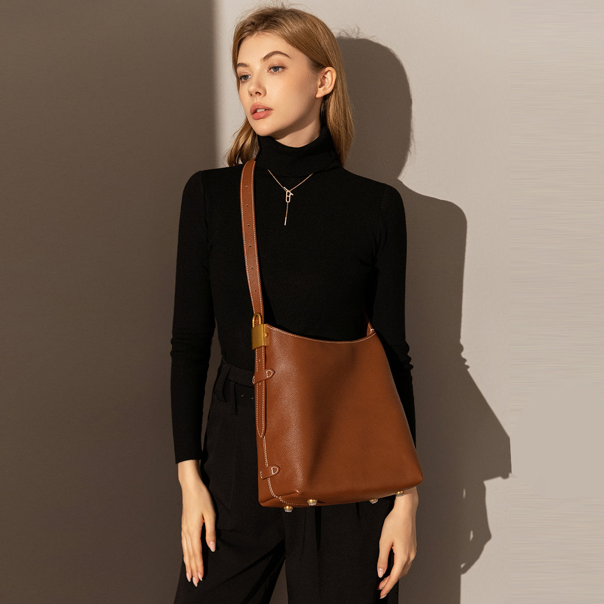 essential leather bucket bag small brown 2