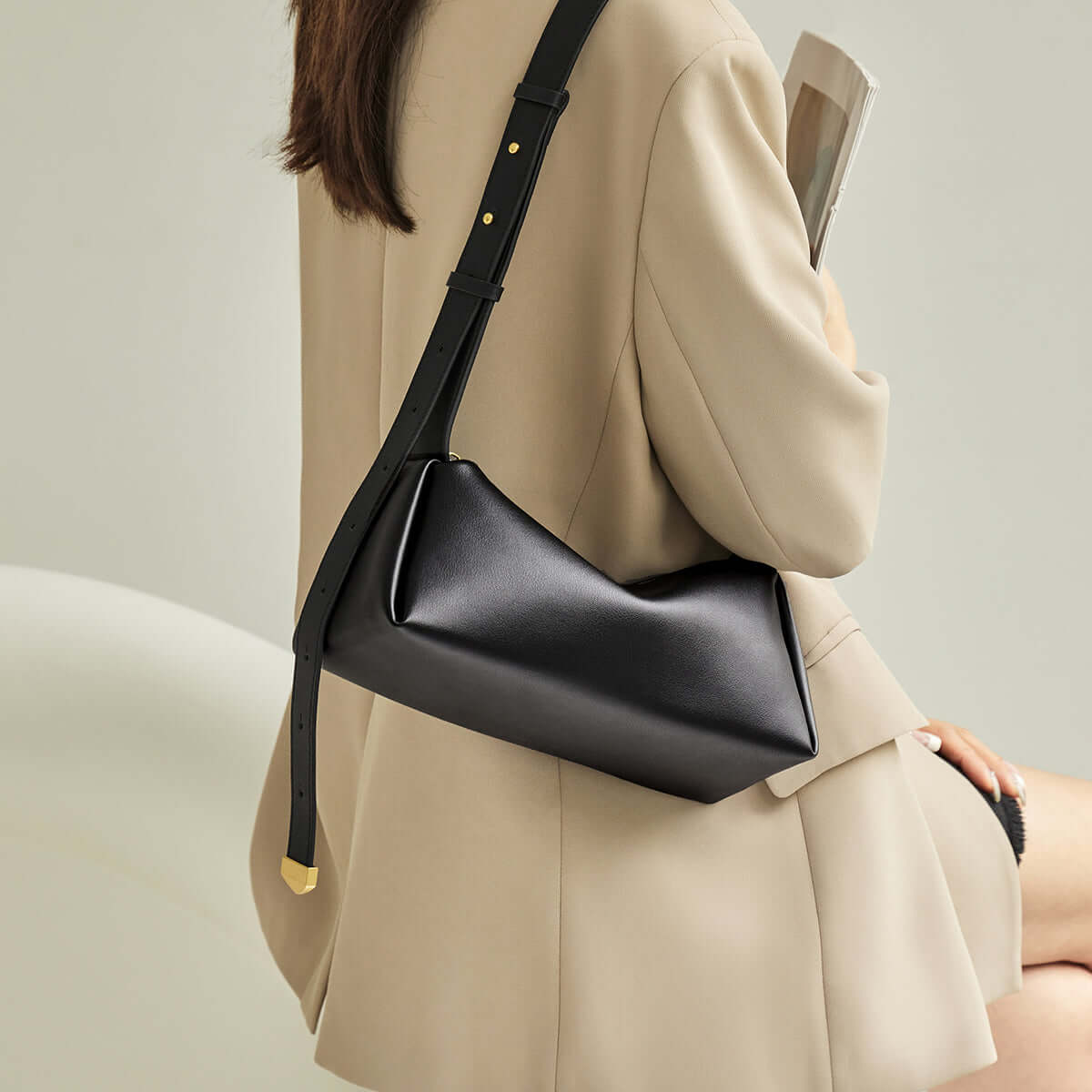 Essentials Only Baguette Shoulder Bag - 0cm